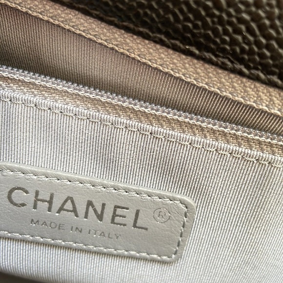 CHANEL Caviar Quilted French Riviera Flap bag - Picture 11 of 12